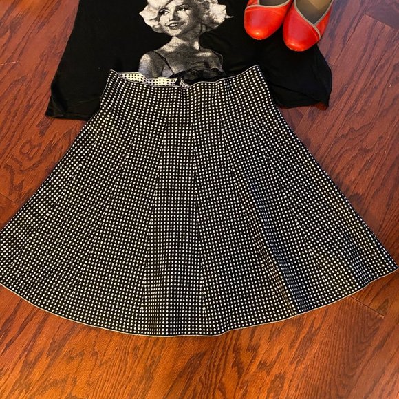 Marilyn Monroe  Sexy Top And A Line Skirt BUNDLE - Picture 5 of 6